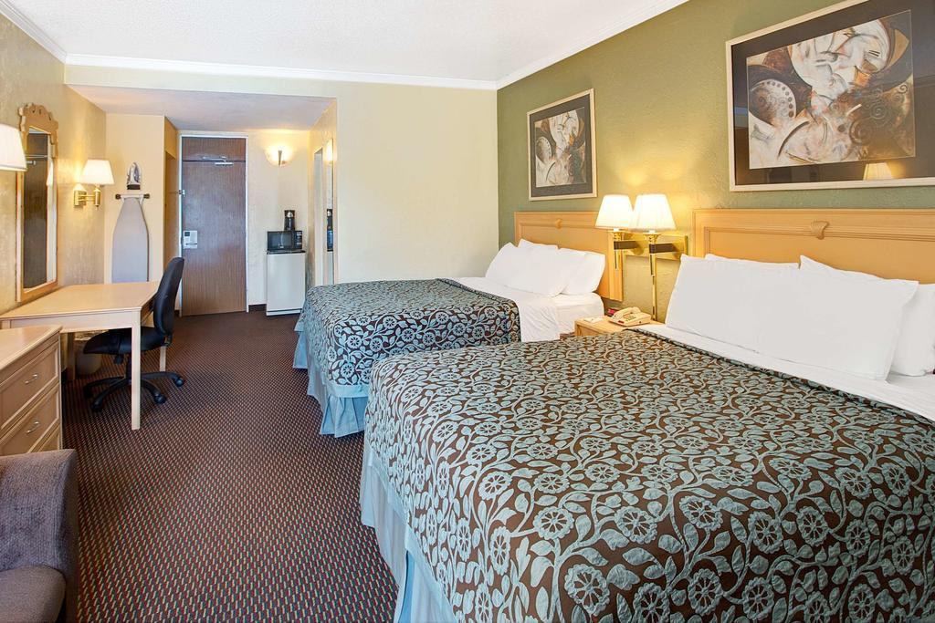 Quality Inn Gastonia Εξωτερικό φωτογραφία