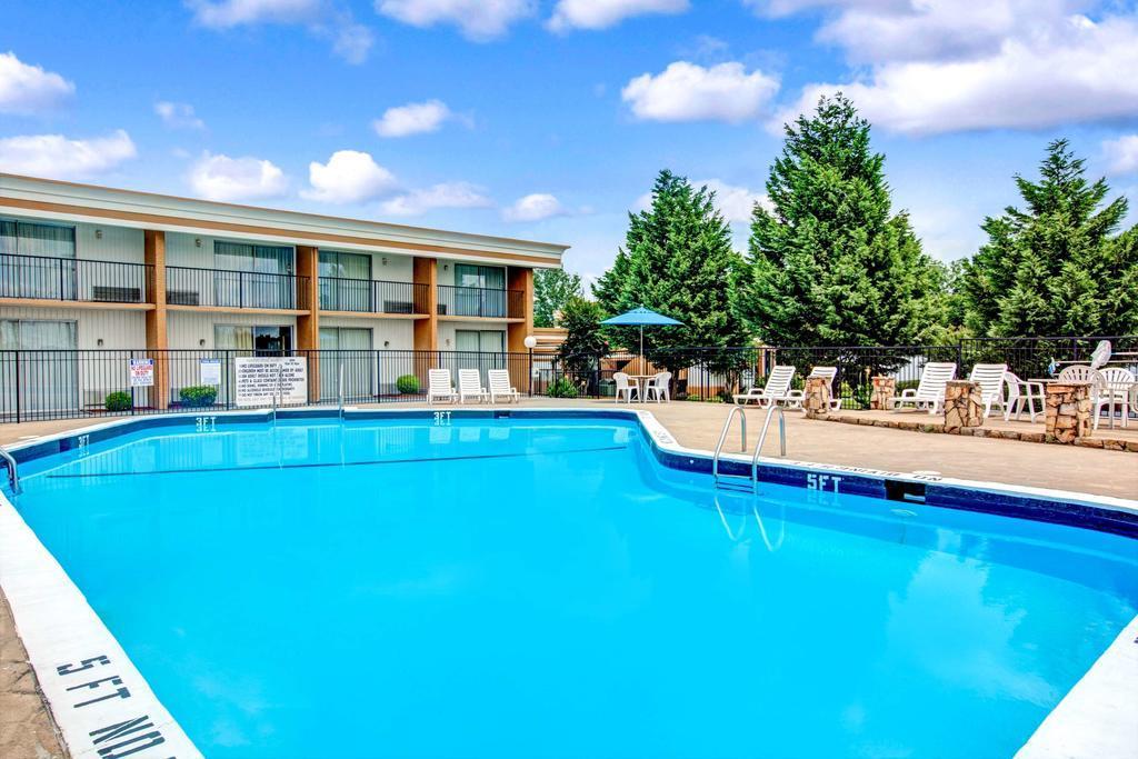 Quality Inn Gastonia Εξωτερικό φωτογραφία